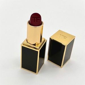 Tom Ford lipstick No 8 in Velvet Cherry matte lip color